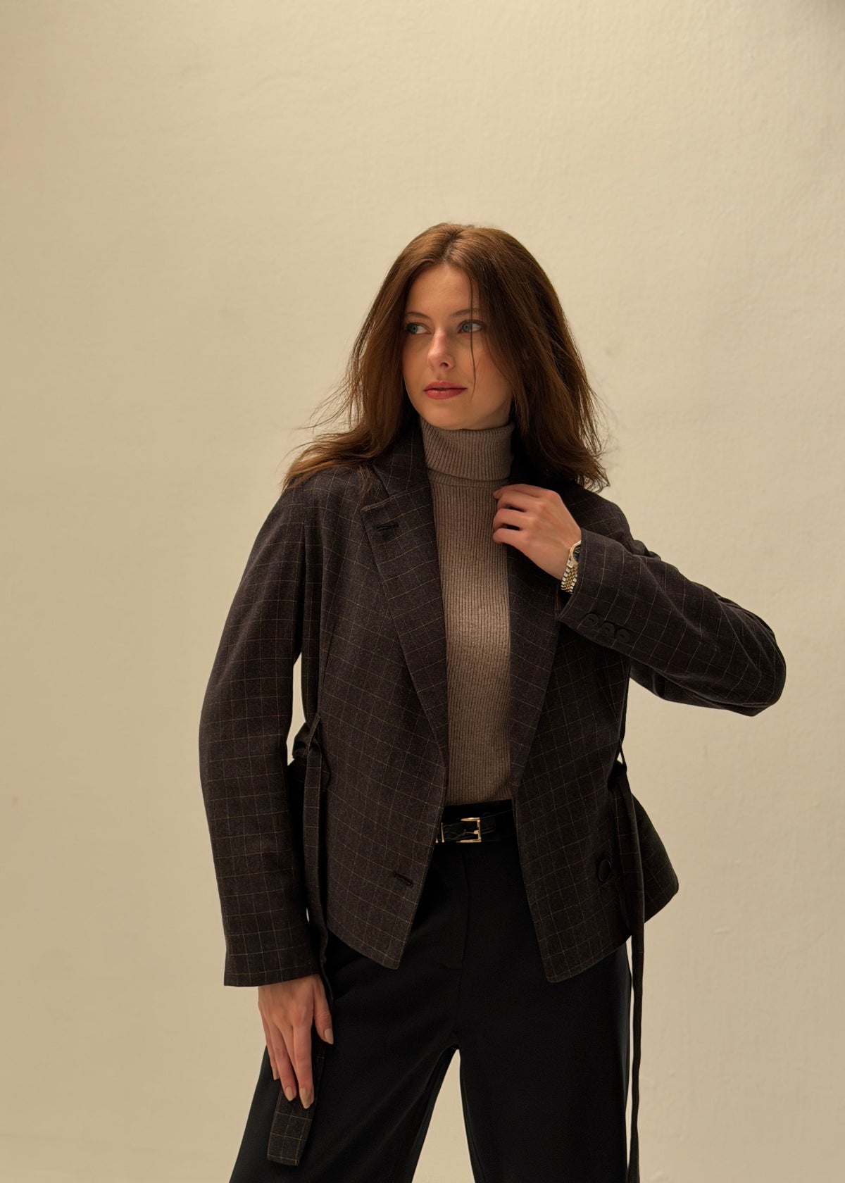 AMMU Harlow Charcoal cropped Blazer